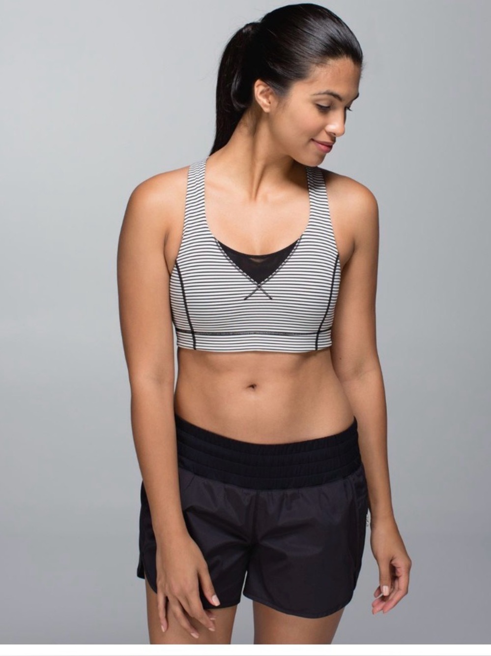 Lululemon In A Flash Bra II Hyper Stripe Black Ghost/Black Size 8